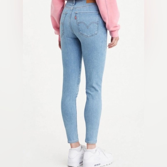 Levi’s Jeans - Picture 6 of 8